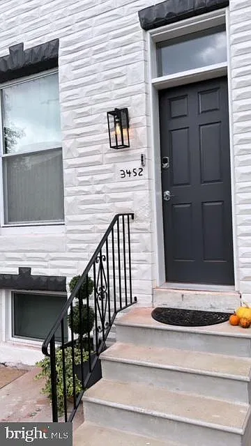 1 bed, 1.0 bath, 1275 sqft, $1,800 — Photo 1