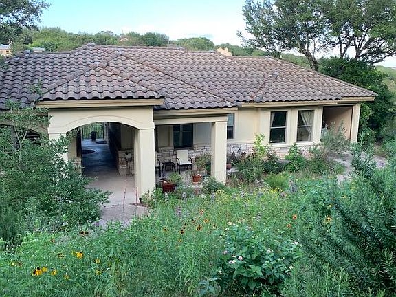 Rental is right side of breezeway/house. Left side is owner's guest suite.