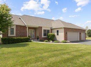 1303 Secretariat Dr, Genoa, IL 60135