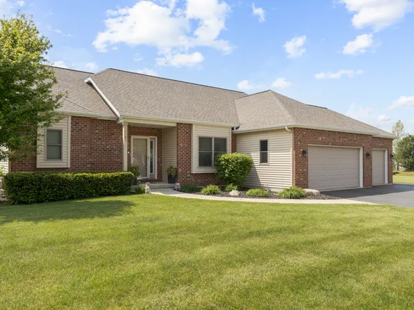 1303 Secretariat Dr, Genoa, IL 60135