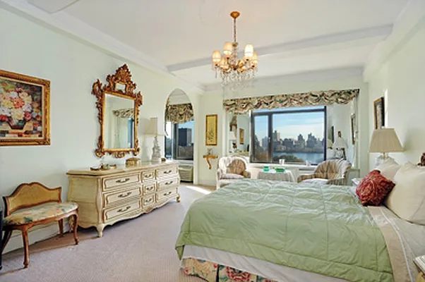 Sold by Citi Habitats | media 30