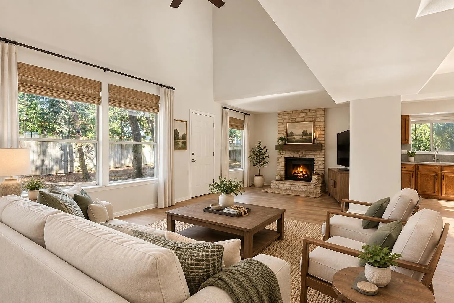 4 bed, 3.0 bath, 2064 sqft, $2,500 — Photo 2