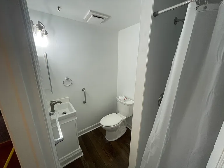 63B Wilson Ave — Photo 8