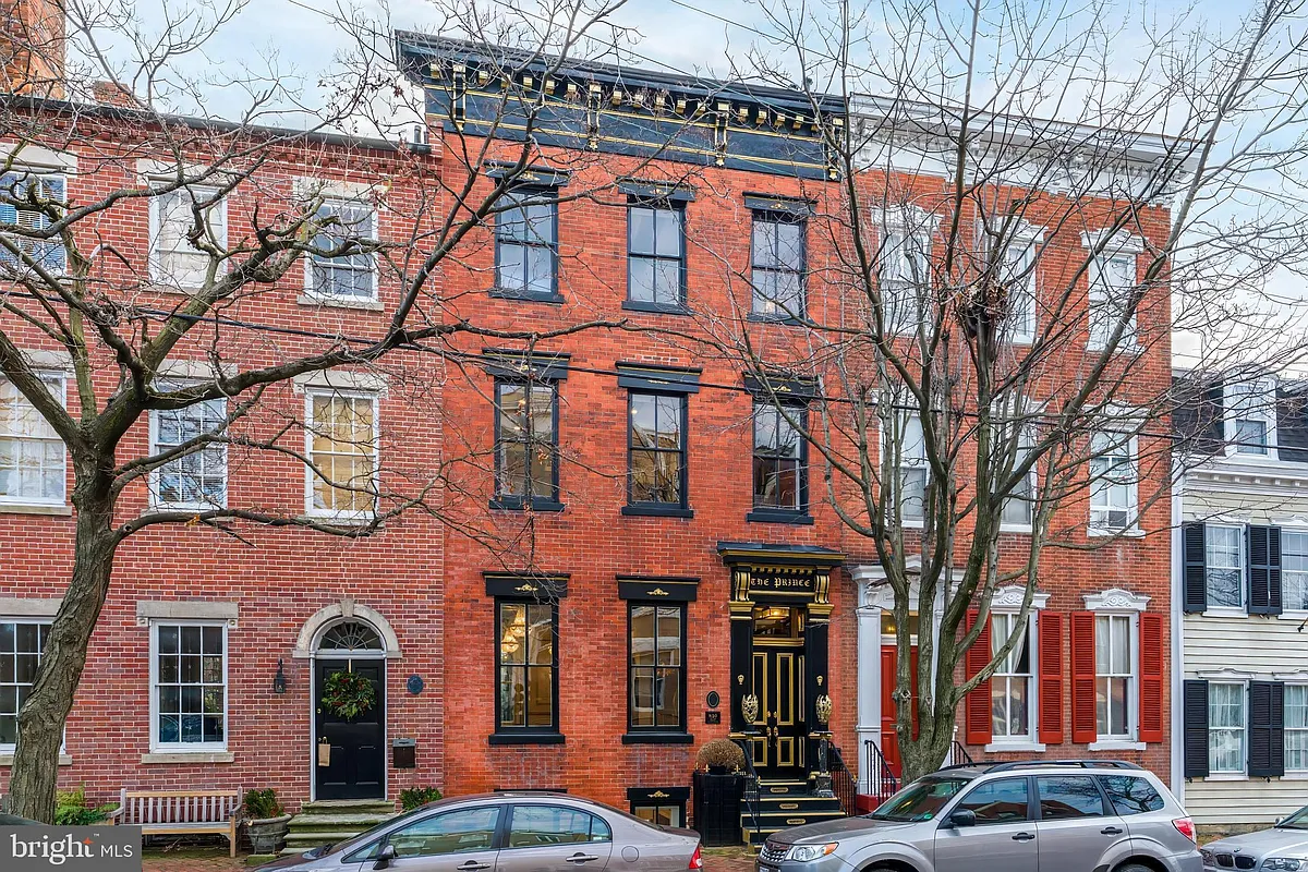 Building Photo - 810 Prince St