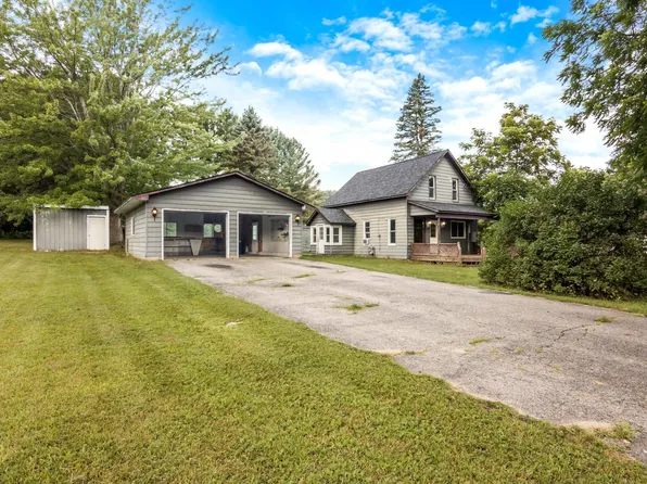 2211 Howard St, Central Lake, MI 49622