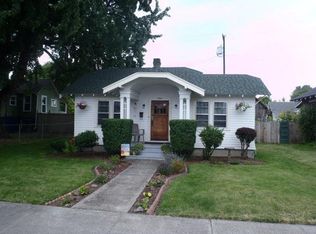708 W 9th St, The Dalles, OR