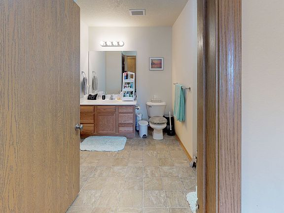 4th image of 3801 Tiverton Ct Unit 103