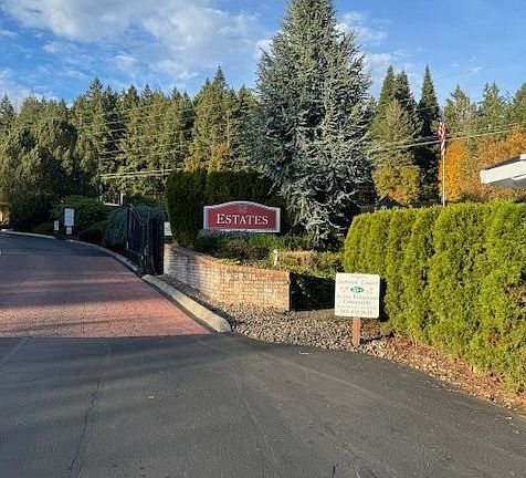 3rd image of 100 SW 195th Ave Unit 43