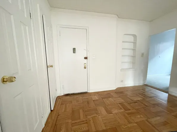 2265 University Avenue image 7 of 7