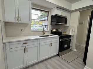 4443 W Humphrey St, Tampa, FL 33614
