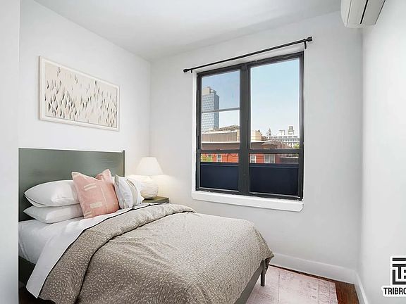 3rd image of 489 Washington Ave #1N
