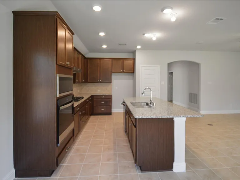 3808 Pennington Ave — Photo 6