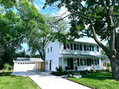 825 23rd St, West Des Moines, IA, 50265