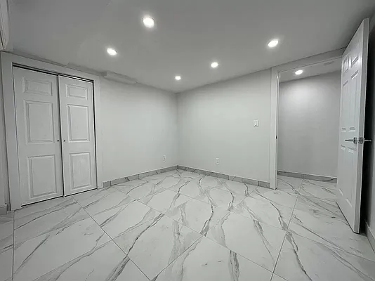 Rented by EXR | media 3