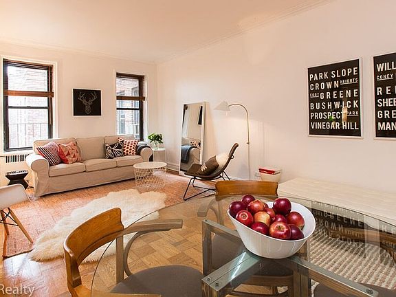 2nd image of 20 Plaza St E APT E21