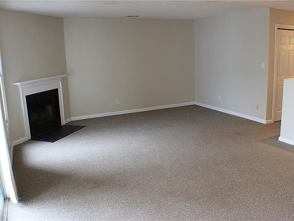 2nd image of 321 London St
