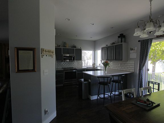 4th image of 1235 W Palouse Dr