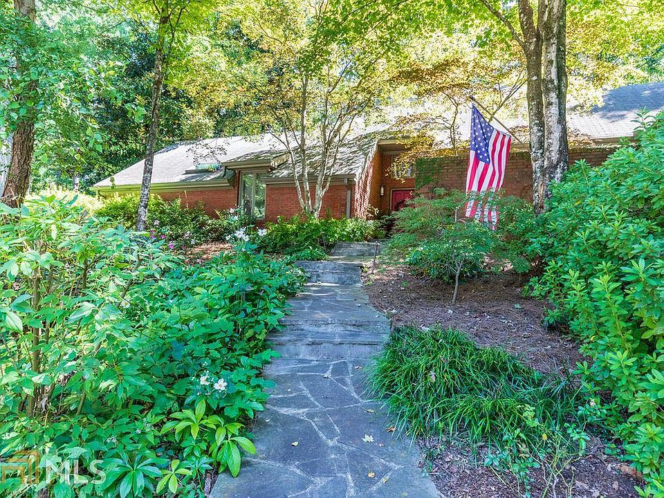 1st image of 255 Brackenwood Cir
