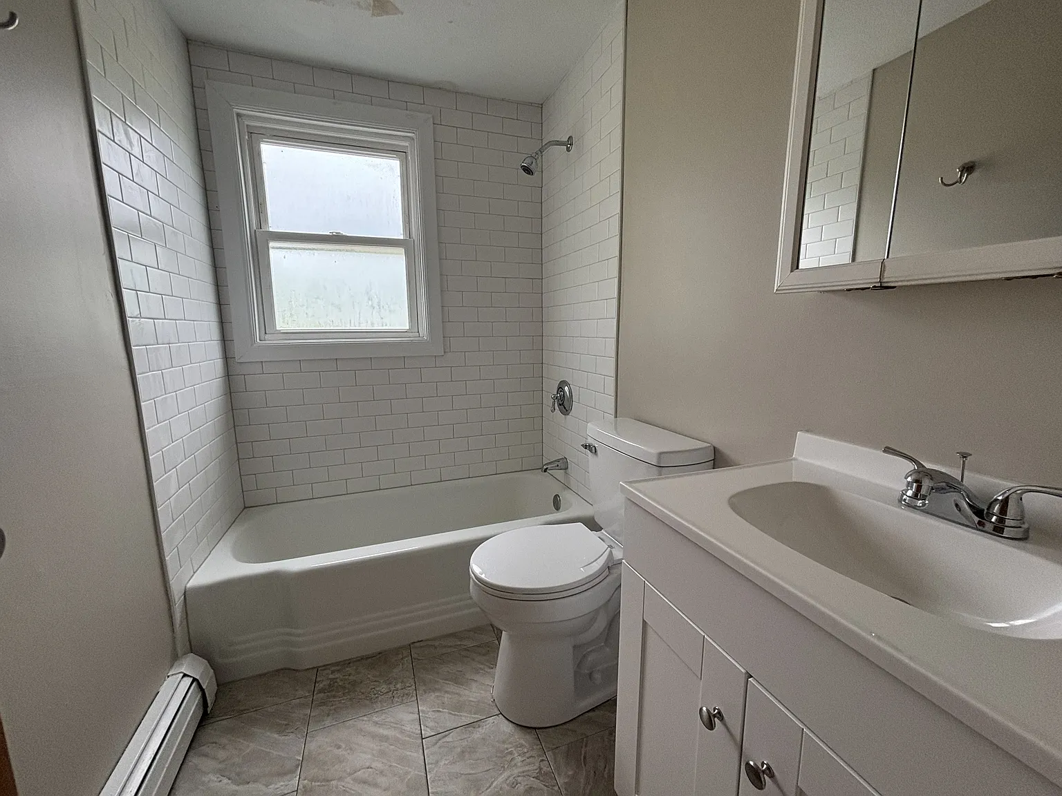 1 bed, 317 sqft, $1,500 — Photo 2