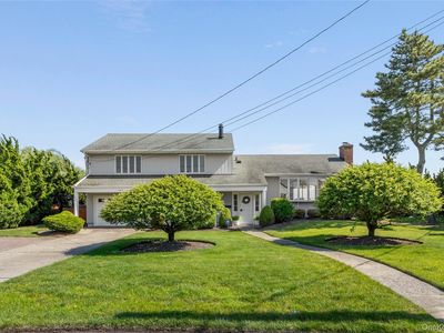 167 Secatogue Lane W, West Islip, NY, 11795