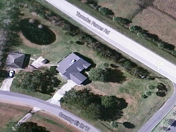 2nd image of 185 E Country Circle Dr