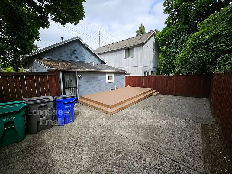 1734 SW Market St — Photo 46