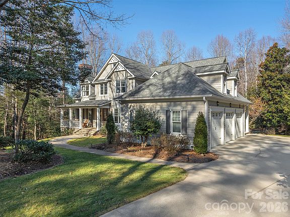 2nd image of 1639 Olmsted Dr