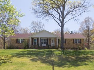 426 Dunaway Rd, Selmer, TN 38375