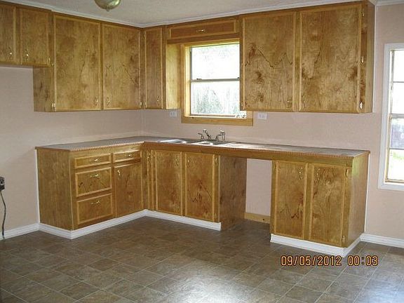 2nd image of 4885 County Road 652