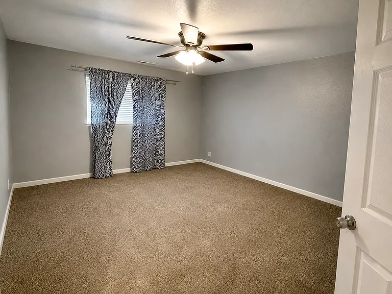 1071 English Ave — Photo 9