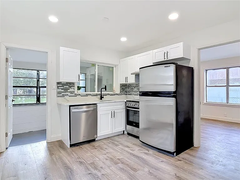 234 N Adams St — Photo 6