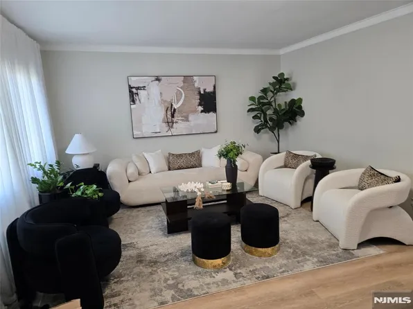 47 Worth St, Hackensack, NJ 07601