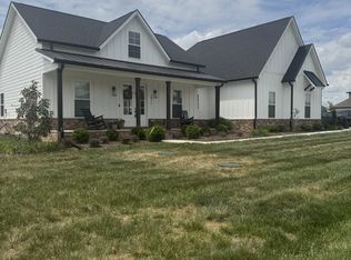 3011 Bootknife Dr, Bell Buckle, TN 37020