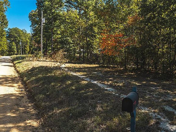 2nd image of 9560 Splitlimb Rd