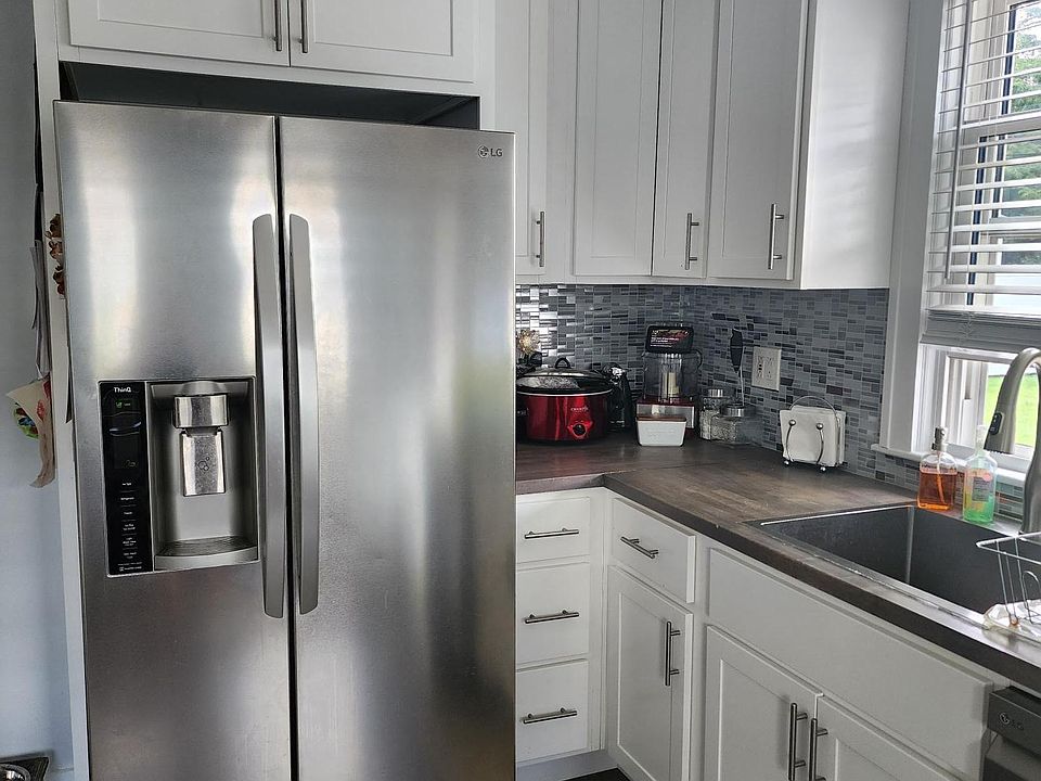 72 Stratford Ave Pittsfield, MA, 01201 Apartments for Rent Zillow