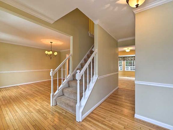 4th image of 12909 Oak Lawn Pl
