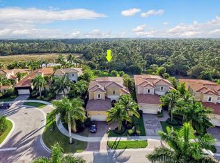 135 Viera Dr, Palm Beach Gardens, FL 33418
