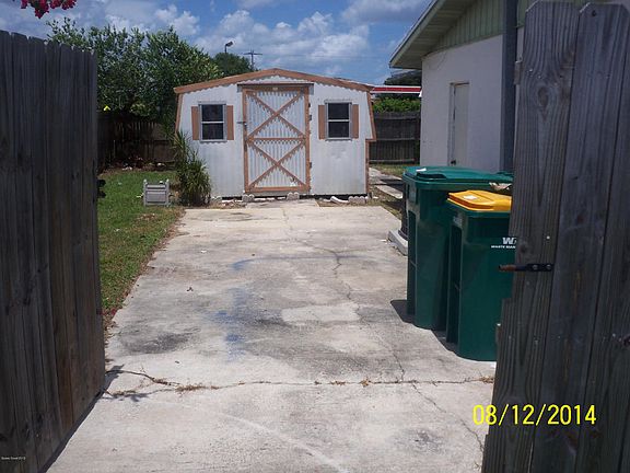 3rd image of 1596 Windward Dr
