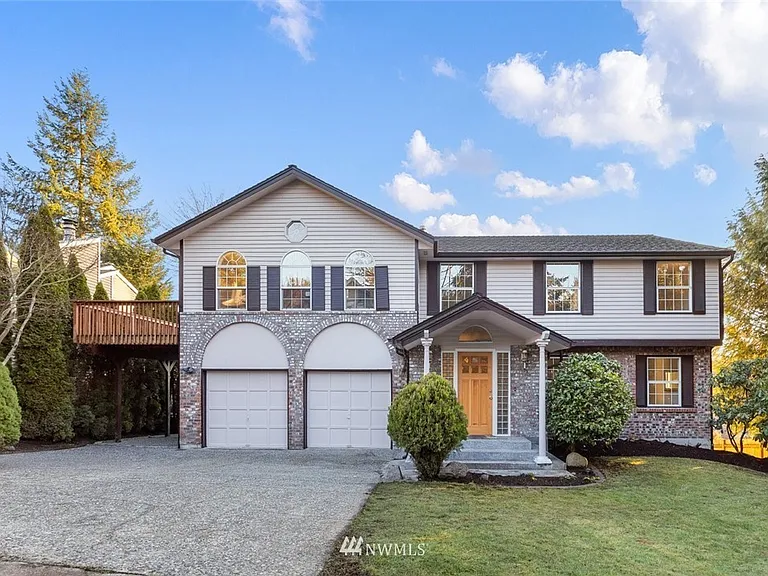 14723 SE 63rd Pl — Photo 1