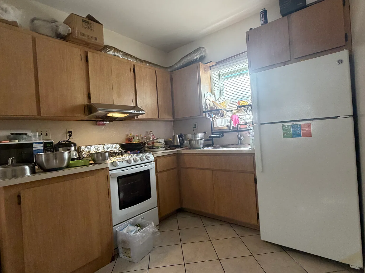 3 bed, 1000 sqft, $2,800 — Photo 2