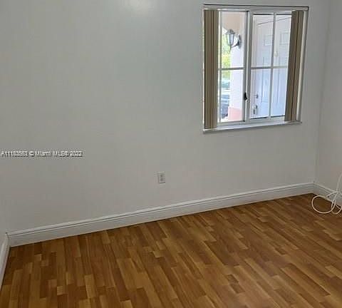 4th image of 2650 SE 12th Pl Unit 102