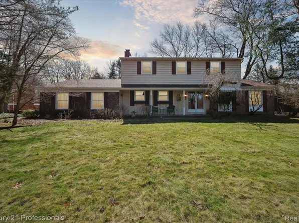 4538 Comanche Dr, Okemos, MI 48864