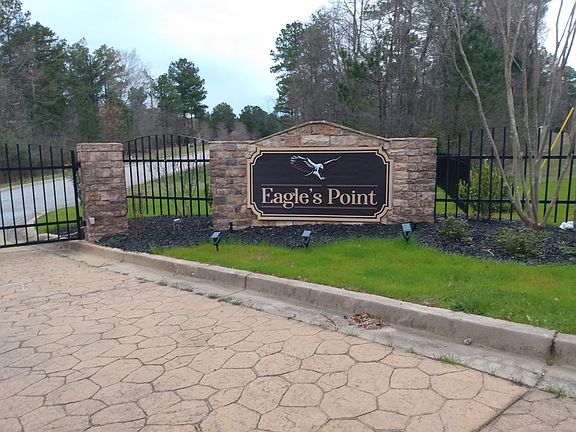 2nd image of 298 Eagles Way NE