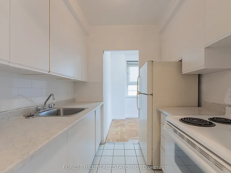 291 Avenue Rd #507 — Photo 20