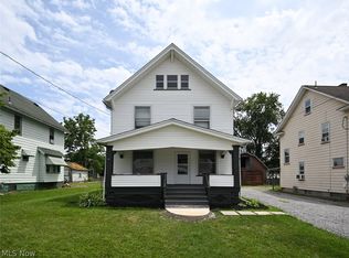 221 E 2nd St, Girard, OH 44420
