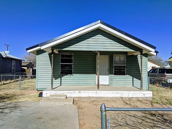 2nd image of 2625 Sanborn St