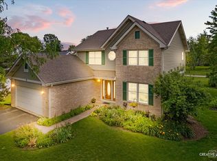 78 Forestview Ln, Aurora, IL 60502
