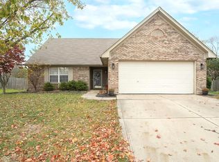 17733 Windwood Cir, Westfield, IN 46074
