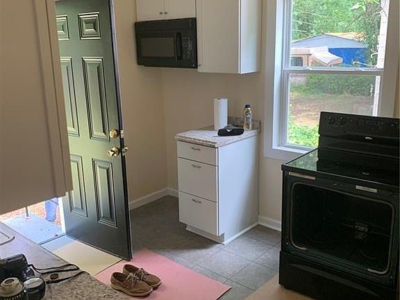 3rd image of 4727 Cronin Dr