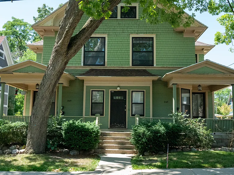 243 Union Ave SE — Photo 1